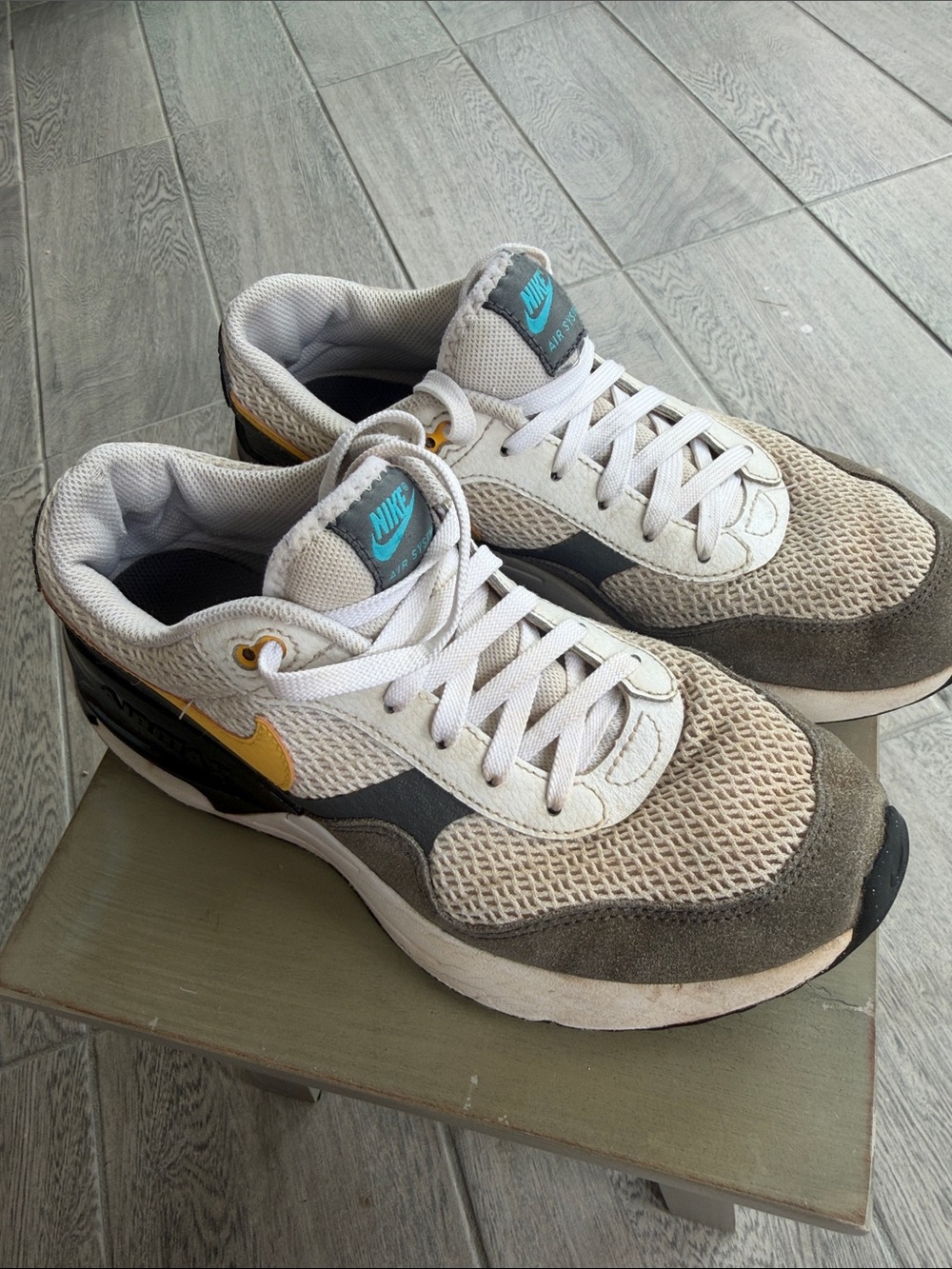 Nike Air Max SYSTM